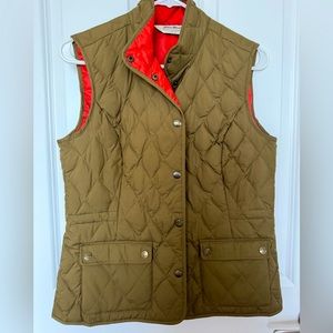 Like new, Eddie Bauer olive colored vest